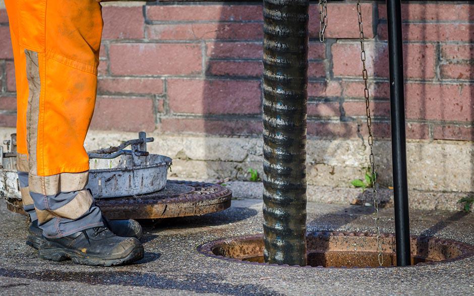 tuyau débouche canalisation Montrouge